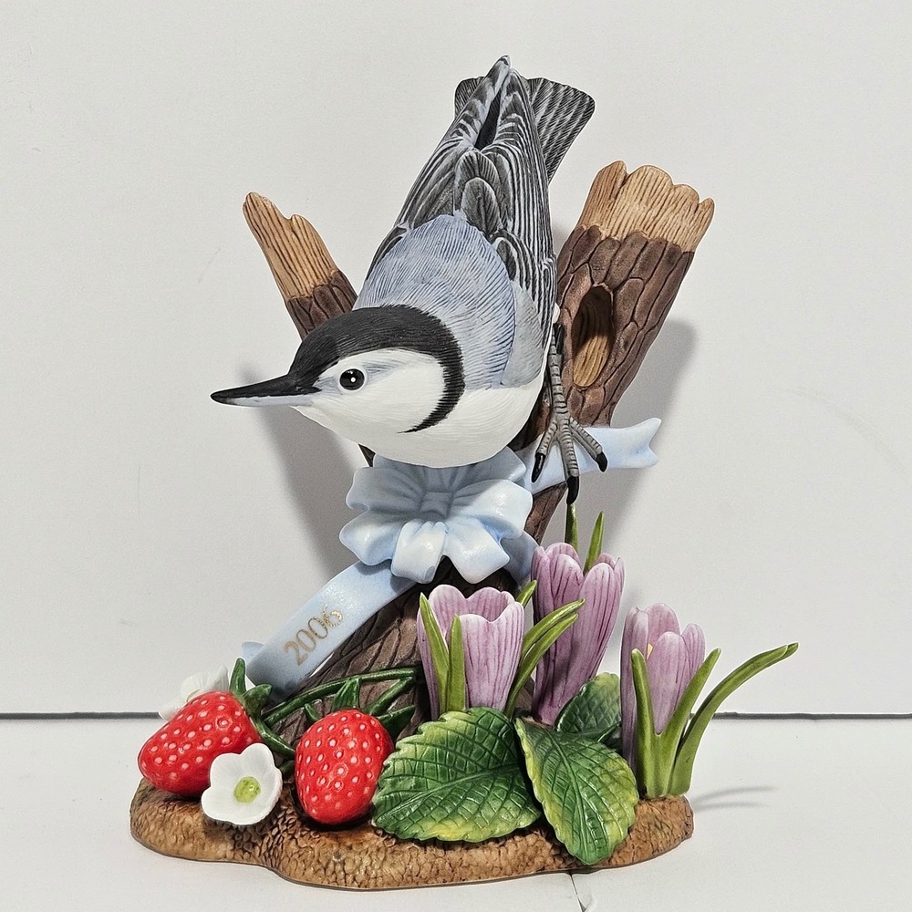 Lenox 2006 Nuthatch Limited Edition Fine Porcelain Bird Figurine w/ Box As Is